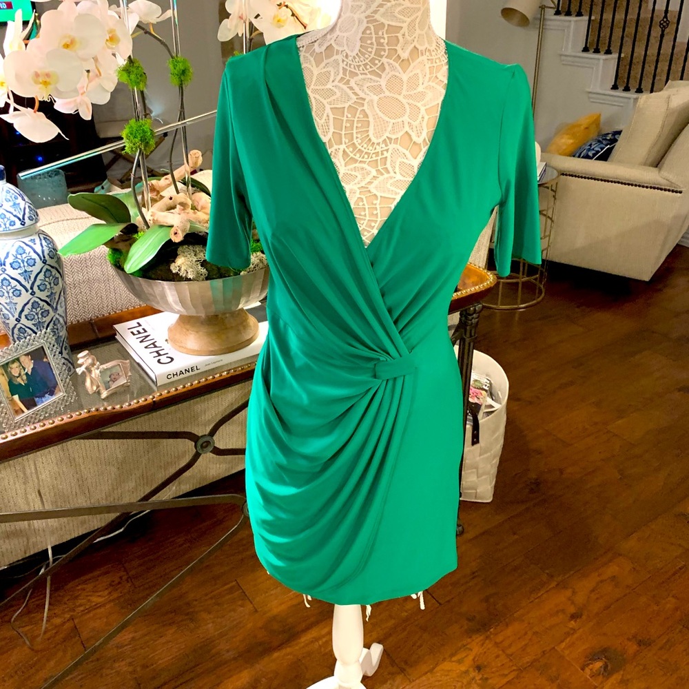 Allen Schwartz Prive green faux wrap dress, with V neck. Size Small, flattering!